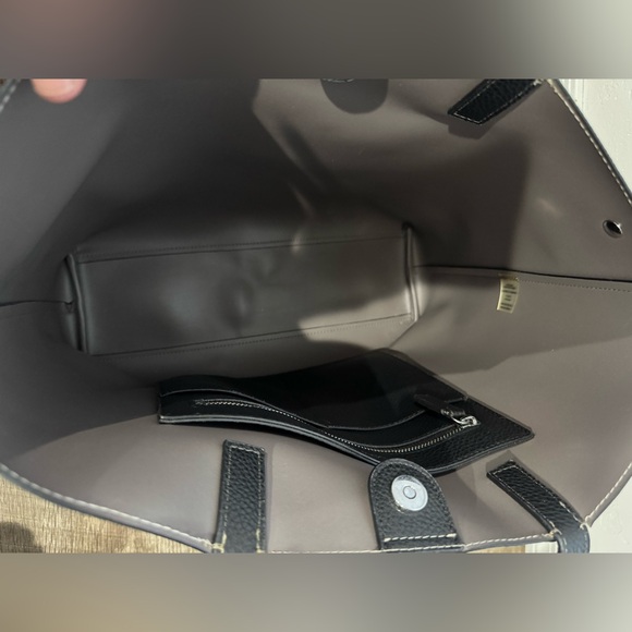 Calvin Klein Solid Black Pebbled Leather Tote Bag w/ Scarf Keychain - Picture 7 of 9